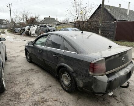 Черный Опель Вектра, объемом двигателя 1.9 л и пробегом 320 тыс. км за 825 $, фото 3 на Automoto.ua