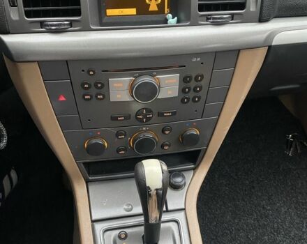 Черный Опель Вектра, объемом двигателя 1.9 л и пробегом 320 тыс. км за 4250 $, фото 13 на Automoto.ua