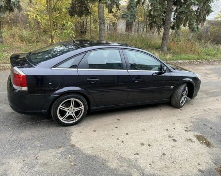 Черный Опель Вектра, объемом двигателя 1.9 л и пробегом 320 тыс. км за 4250 $, фото 5 на Automoto.ua