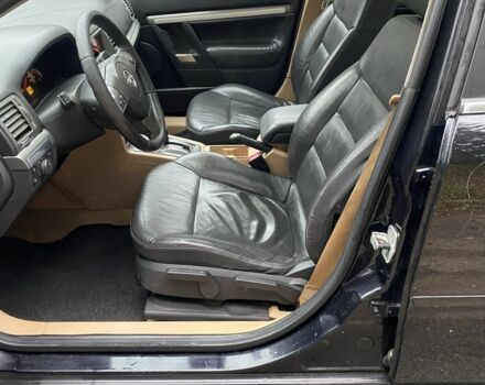 Черный Опель Вектра, объемом двигателя 1.9 л и пробегом 320 тыс. км за 4250 $, фото 7 на Automoto.ua