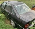 Черный Опель Вектра, объемом двигателя 1.6 л и пробегом 358 тыс. км за 900 $, фото 1 на Automoto.ua