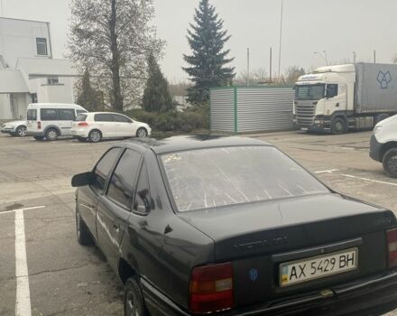 Чорний Опель Вектра, об'ємом двигуна 1.6 л та пробігом 258 тис. км за 1200 $, фото 5 на Automoto.ua