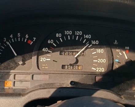 Чорний Опель Вектра, об'ємом двигуна 1.6 л та пробігом 100 тис. км за 1000 $, фото 11 на Automoto.ua