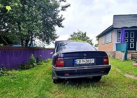 Опель Вектра 1989 в Нежине на Automoto.ua Черный Опель Вектра, объемом двигателя 2 л и пробегом 170 тыс. км за 1300 $, фото 2 на Automoto.ua