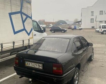 Чорний Опель Вектра, об'ємом двигуна 1.6 л та пробігом 258 тис. км за 1200 $, фото 3 на Automoto.ua