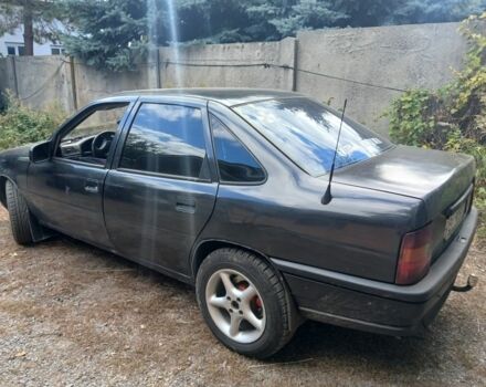 Черный Опель Вектра, объемом двигателя 2 л и пробегом 3 тыс. км за 1500 $, фото 2 на Automoto.ua