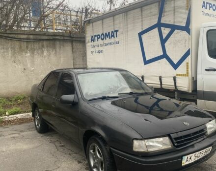 Чорний Опель Вектра, об'ємом двигуна 1.6 л та пробігом 258 тис. км за 1200 $, фото 3 на Automoto.ua