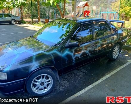 Чорний Опель Вектра, об'ємом двигуна 2 л та пробігом 280 тис. км за 1550 $, фото 4 на Automoto.ua