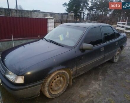 Черный Опель Вектра, объемом двигателя 1.6 л и пробегом 244 тыс. км за 2400 $, фото 2 на Automoto.ua