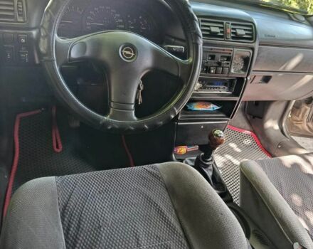 Чорний Опель Вектра, об'ємом двигуна 1.8 л та пробігом 400 тис. км за 1800 $, фото 8 на Automoto.ua