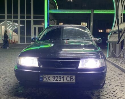 Чорний Опель Вектра, об'ємом двигуна 1.7 л та пробігом 333 тис. км за 1900 $, фото 2 на Automoto.ua