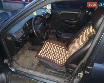 Черный Опель Вектра, объемом двигателя 1.6 л и пробегом 244 тыс. км за 2400 $, фото 5 на Automoto.ua