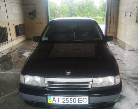 Черный Опель Вектра, объемом двигателя 1.6 л и пробегом 244 тыс. км за 2400 $, фото 8 на Automoto.ua