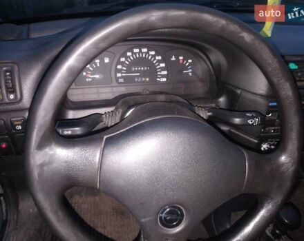 Черный Опель Вектра, объемом двигателя 1.6 л и пробегом 244 тыс. км за 2400 $, фото 7 на Automoto.ua