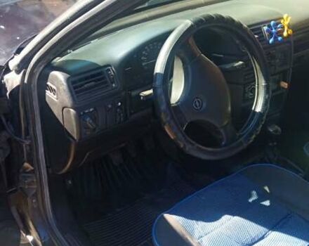 Черный Опель Вектра, объемом двигателя 2 л и пробегом 420 тыс. км за 2000 $, фото 6 на Automoto.ua