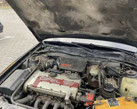 Черный Опель Вектра, объемом двигателя 2 л и пробегом 400 тыс. км за 3000 $, фото 7 на Automoto.ua