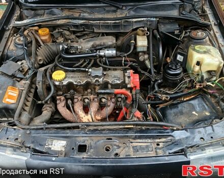 Чорний Опель Вектра, об'ємом двигуна 2 л та пробігом 0 тис. км за 1100 $, фото 5 на Automoto.ua