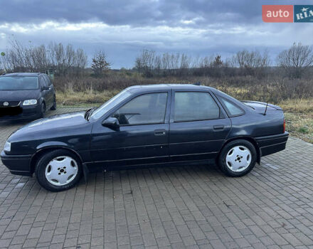 Черный Опель Вектра, объемом двигателя 2 л и пробегом 141 тыс. км за 2800 $, фото 3 на Automoto.ua