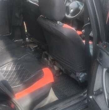 Черный Опель Вектра, объемом двигателя 1.6 л и пробегом 300 тыс. км за 1300 $, фото 4 на Automoto.ua