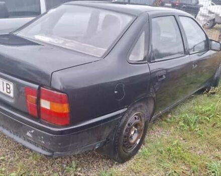 Черный Опель Вектра, объемом двигателя 0 л и пробегом 35 тыс. км за 1500 $, фото 2 на Automoto.ua