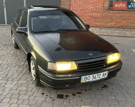 Чорний Опель Вектра, об'ємом двигуна 1.8 л та пробігом 350 тис. км за 699 $, фото 5 на Automoto.ua