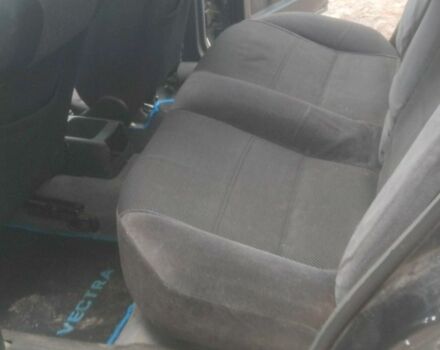 Черный Опель Вектра, объемом двигателя 2 л и пробегом 1000 тыс. км за 1650 $, фото 6 на Automoto.ua