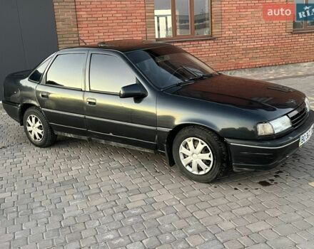Чорний Опель Вектра, об'ємом двигуна 1.8 л та пробігом 350 тис. км за 699 $, фото 1 на Automoto.ua