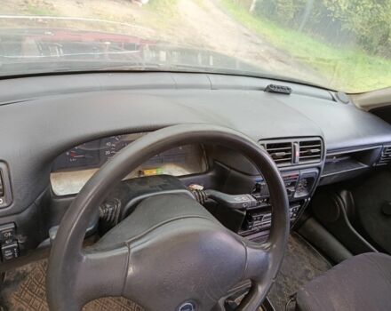 Черный Опель Вектра, объемом двигателя 1.6 л и пробегом 382 тыс. км за 750 $, фото 3 на Automoto.ua