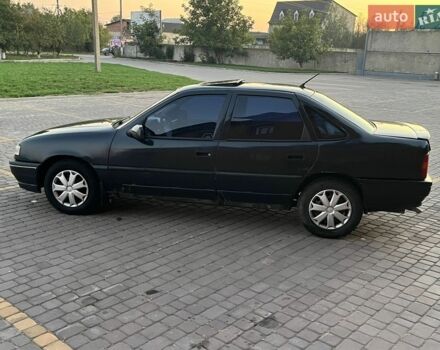 Чорний Опель Вектра, об'ємом двигуна 1.8 л та пробігом 350 тис. км за 699 $, фото 7 на Automoto.ua