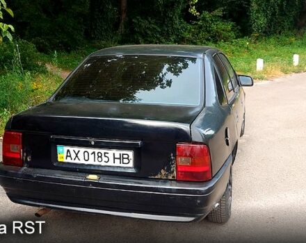 Черный Опель Вектра, объемом двигателя 2 л и пробегом 380 тыс. км за 900 $, фото 5 на Automoto.ua