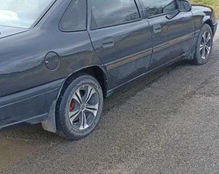 Черный Опель Вектра, объемом двигателя 2 л и пробегом 200 тыс. км за 850 $, фото 2 на Automoto.ua