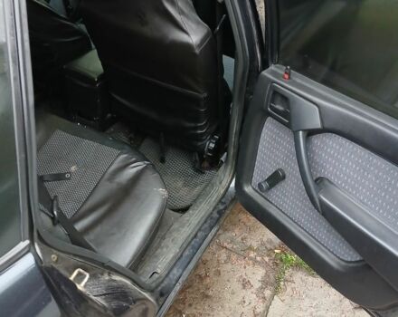 Черный Опель Вектра, объемом двигателя 2 л и пробегом 500 тыс. км за 1040 $, фото 3 на Automoto.ua