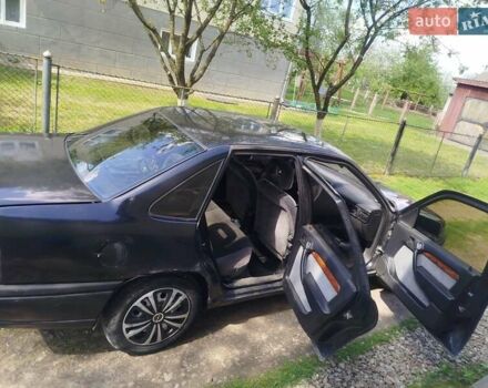 Черный Опель Вектра, объемом двигателя 2 л и пробегом 350 тыс. км за 930 $, фото 6 на Automoto.ua