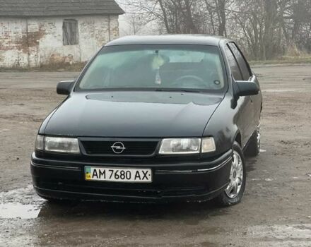 Чорний Опель Вектра, об'ємом двигуна 1.8 л та пробігом 300 тис. км за 1300 $, фото 1 на Automoto.ua