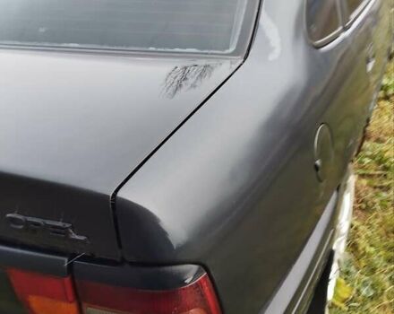 Чорний Опель Вектра, об'ємом двигуна 1.8 л та пробігом 310 тис. км за 750 $, фото 2 на Automoto.ua