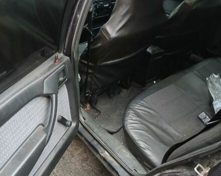 Черный Опель Вектра, объемом двигателя 2 л и пробегом 500 тыс. км за 1040 $, фото 6 на Automoto.ua