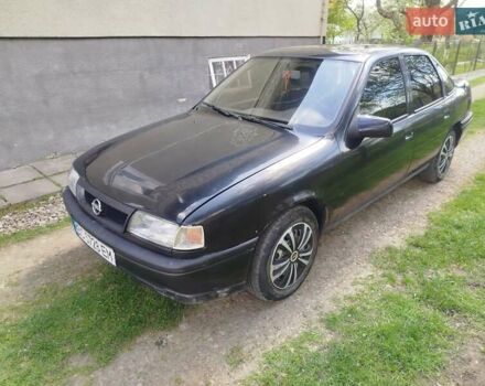 Черный Опель Вектра, объемом двигателя 2 л и пробегом 350 тыс. км за 930 $, фото 7 на Automoto.ua