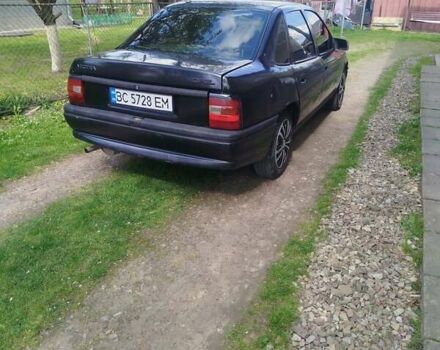 Черный Опель Вектра, объемом двигателя 2 л и пробегом 350 тыс. км за 930 $, фото 4 на Automoto.ua