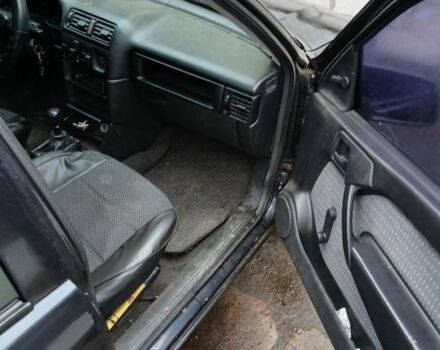 Черный Опель Вектра, объемом двигателя 2 л и пробегом 500 тыс. км за 1040 $, фото 4 на Automoto.ua