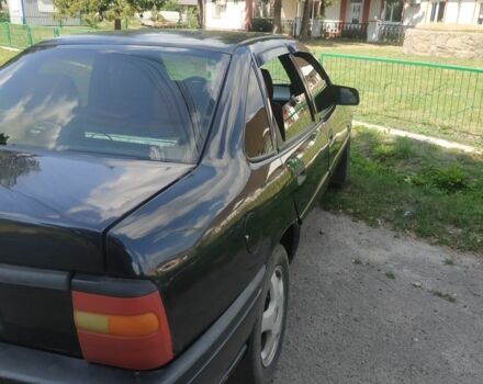 Черный Опель Вектра, объемом двигателя 1.8 л и пробегом 665 тыс. км за 1800 $, фото 13 на Automoto.ua