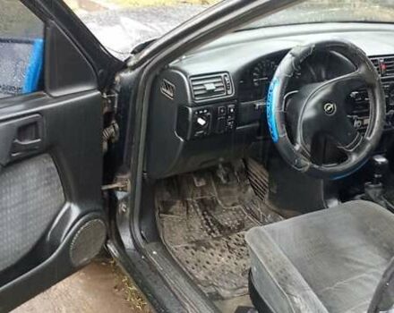 Черный Опель Вектра, объемом двигателя 2 л и пробегом 150 тыс. км за 1550 $, фото 5 на Automoto.ua