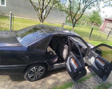 Чорний Опель Вектра, об'ємом двигуна 2 л та пробігом 350 тис. км за 38000 $, фото 7 на Automoto.ua