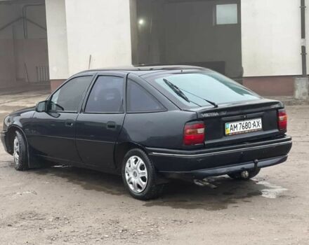 Чорний Опель Вектра, об'ємом двигуна 1.8 л та пробігом 300 тис. км за 1300 $, фото 5 на Automoto.ua