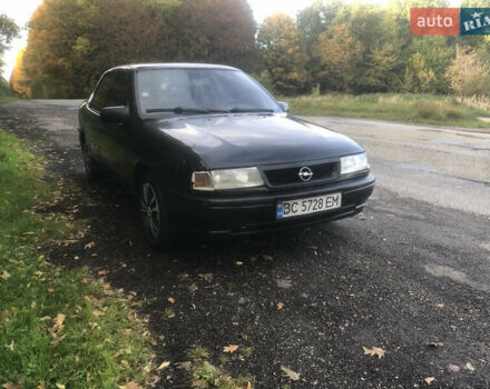 Черный Опель Вектра, объемом двигателя 2 л и пробегом 350 тыс. км за 1300 $, фото 1 на Automoto.ua