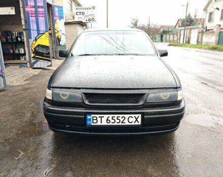 Черный Опель Вектра, объемом двигателя 2 л и пробегом 200 тыс. км за 1200 $, фото 1 на Automoto.ua