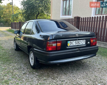 Черный Опель Вектра, объемом двигателя 2 л и пробегом 424 тыс. км за 1650 $, фото 3 на Automoto.ua