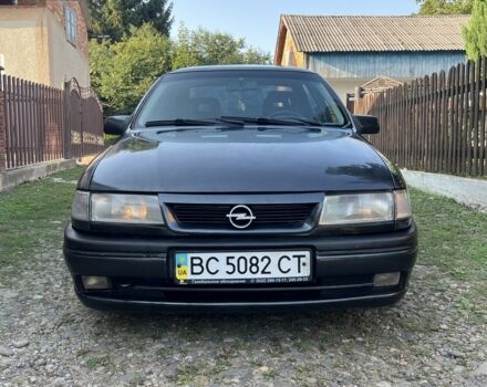 Черный Опель Вектра, объемом двигателя 2 л и пробегом 423 тыс. км за 1650 $, фото 1 на Automoto.ua