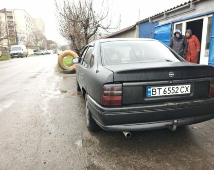 Черный Опель Вектра, объемом двигателя 2 л и пробегом 200 тыс. км за 1200 $, фото 4 на Automoto.ua