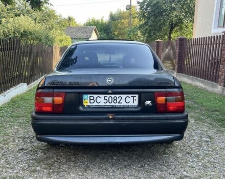 Черный Опель Вектра, объемом двигателя 2 л и пробегом 423 тыс. км за 1650 $, фото 4 на Automoto.ua