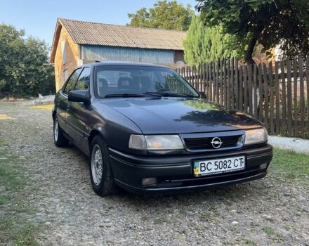 Черный Опель Вектра, объемом двигателя 2 л и пробегом 423 тыс. км за 1650 $, фото 2 на Automoto.ua
